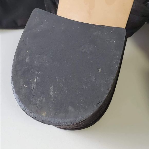 🔥 CHANEL SHOES 🔥 SUEDE AND LEATHER MATERIAL. SIZE 8C. DUST BAG. - Picture 7 of 10